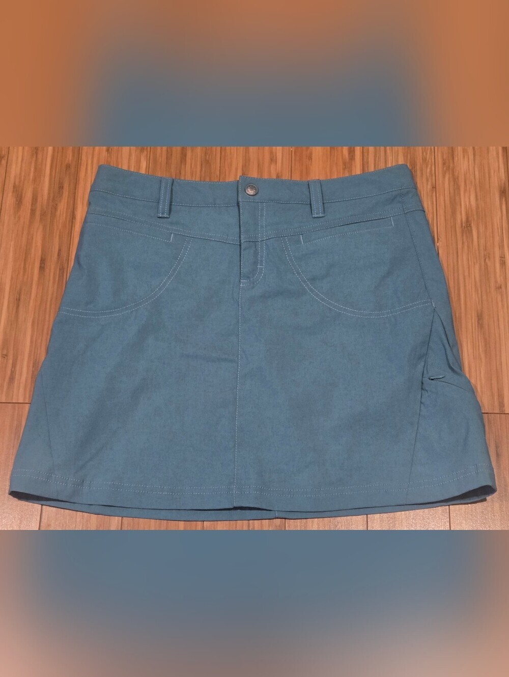 Athleta Teal Athletic Skirt with Subtle Texture